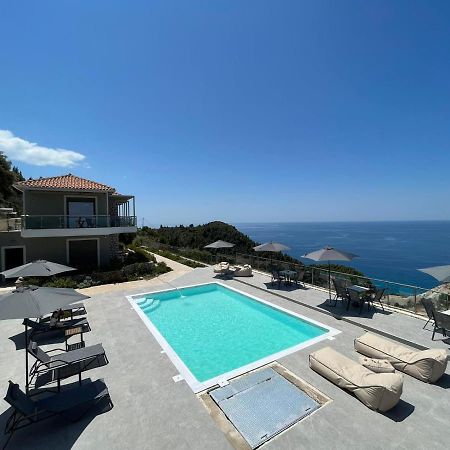 Melikiron Luxury Apartments Áyios Nikítas Eksteriør billede