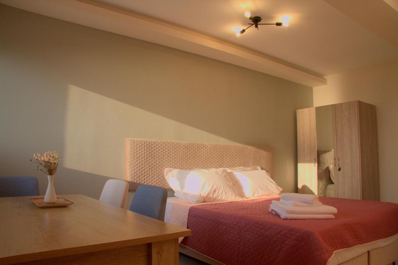 Melikiron Luxury Apartments Áyios Nikítas Eksteriør billede