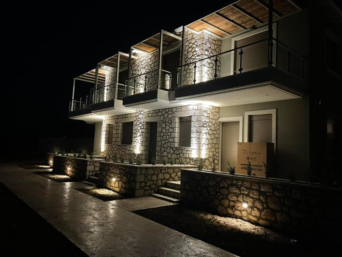 Melikiron Luxury Apartments Áyios Nikítas Eksteriør billede